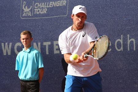 Žemlja v 3. nizu vendarle strl trdoživega Belgijca za četrtfinale Alphena