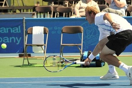 Tiafoe izločil Žemljo v uvodnem krogu Challengerja na Havajih